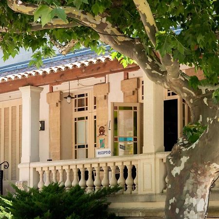 Soko Hotels-Pont Du Gard Remoulins Eksteriør bilde