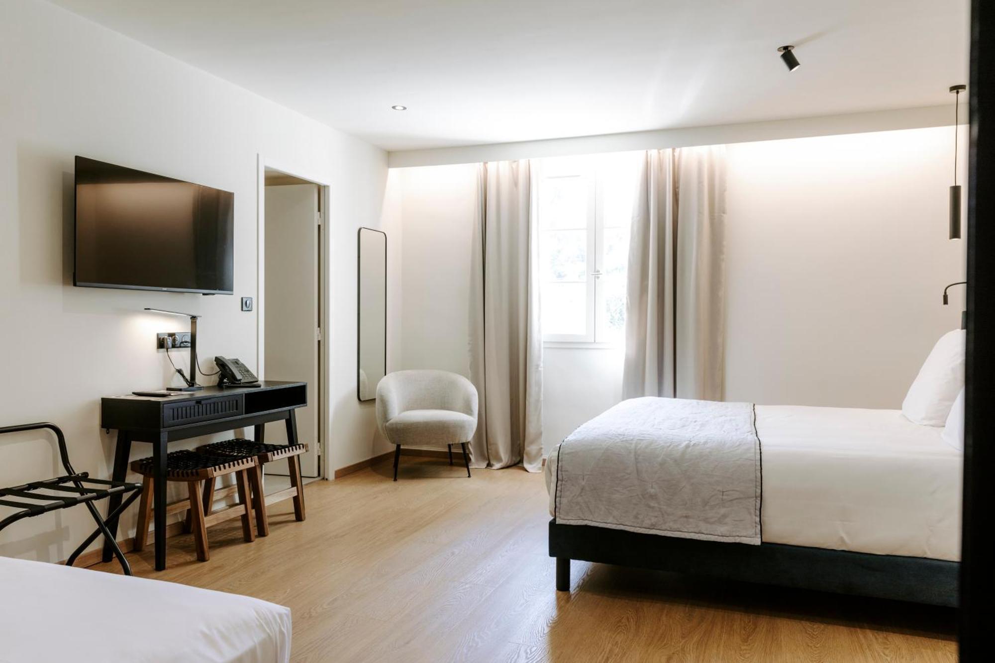 Soko Hotels-Pont Du Gard Remoulins Eksteriør bilde